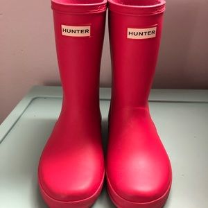 Used HUNTER brand boots. Youth size 11